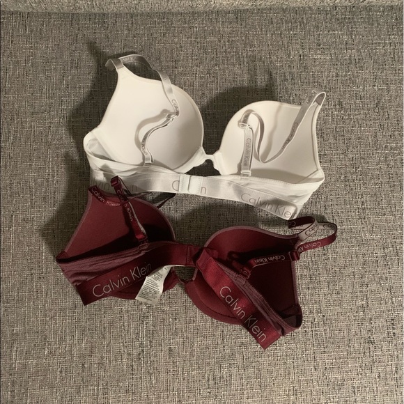 New unboxed set of 2 Calvin Klein 34B bras - Picture 2 of 4
